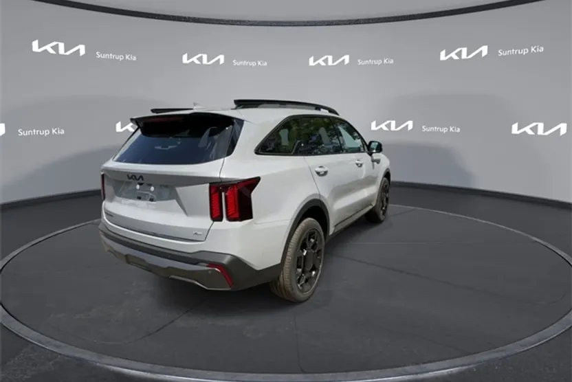 2025 Kia Sorento X-Line SX photo 1