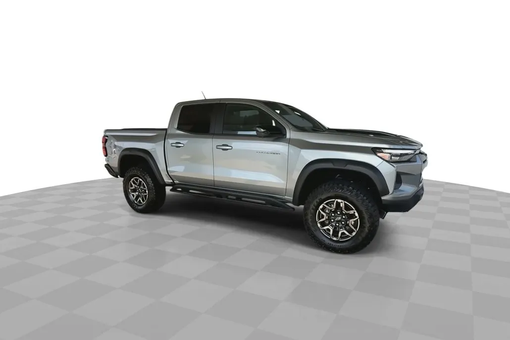 2024 Chevrolet Colorado ZR2 photo 1