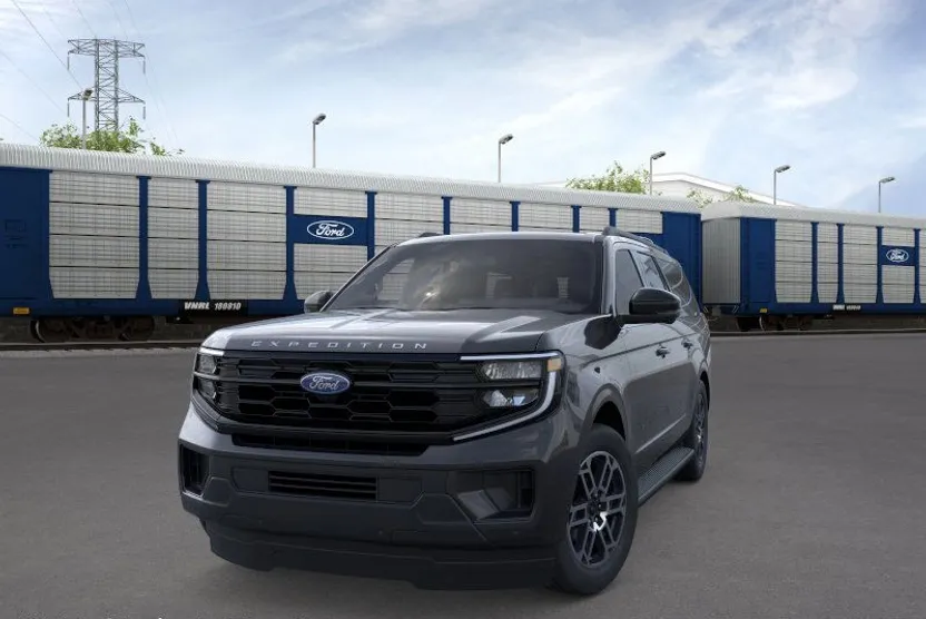 2025 Ford Expedition MAX photo 1