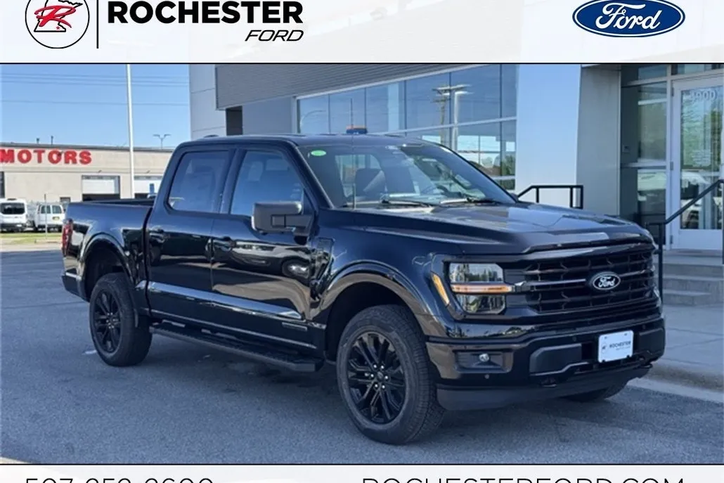 2025 Ford F-150 XLT photo 1