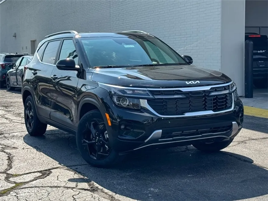2026 Kia Seltos EX photo 1
