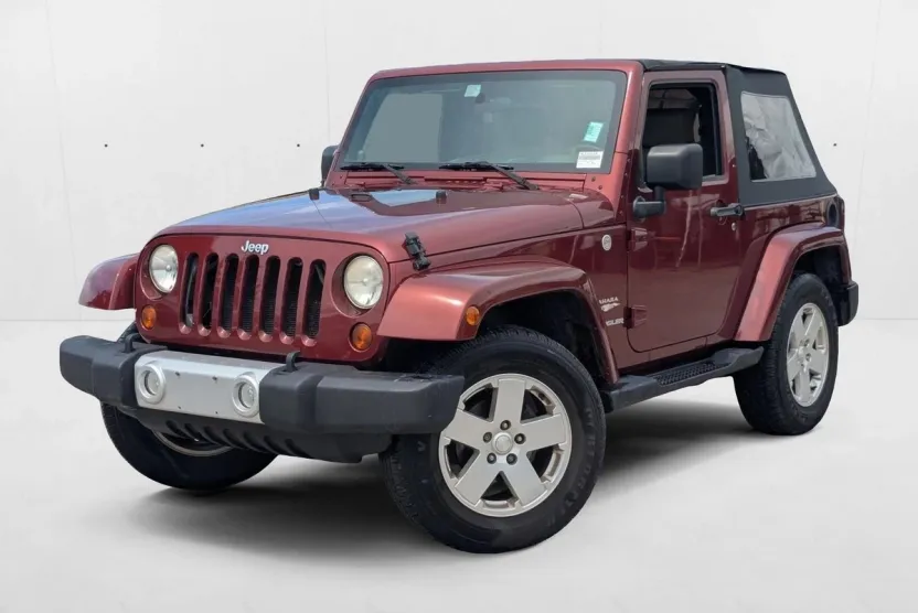 2010 Jeep Wrangler Sahara photo 1