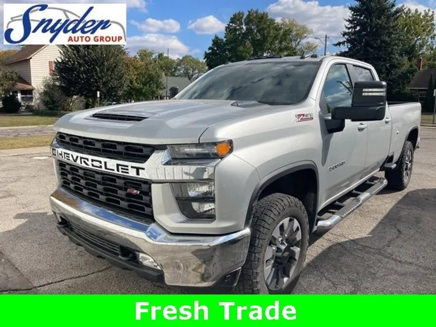 2023 Chevrolet Silverado 3500HD LT photo 1