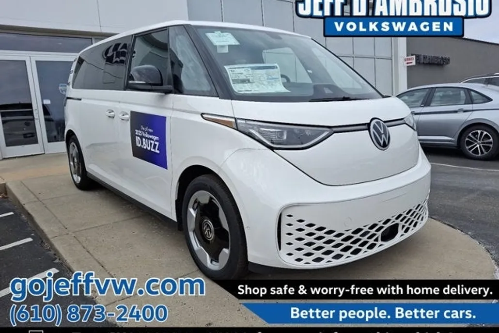 2025 Volkswagen ID. Buzz Pro S photo 1