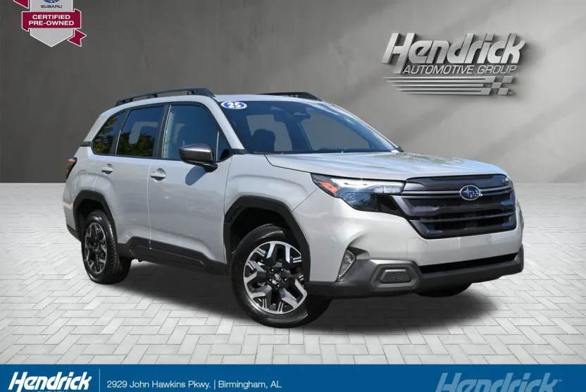 2025 Subaru Forester Premium Base photo 1