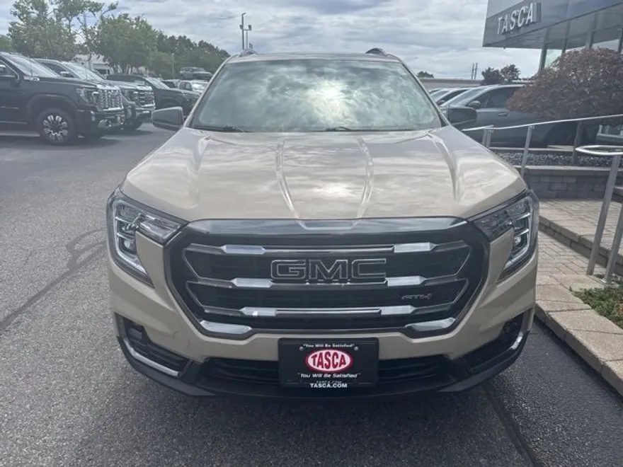 2022 Gmc Terrain AT4 photo 1