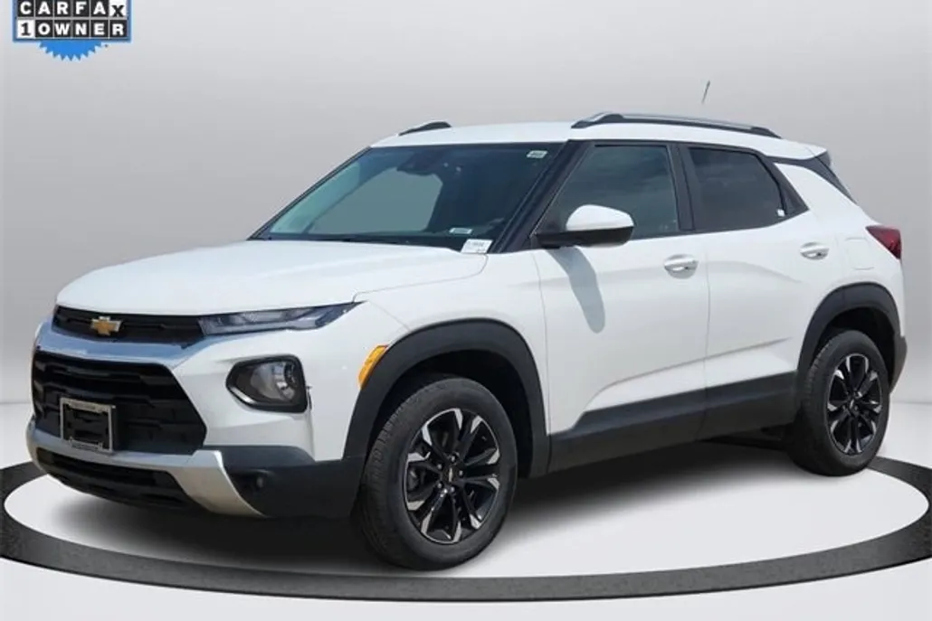 2023 Chevrolet Trailblazer LT photo 1
