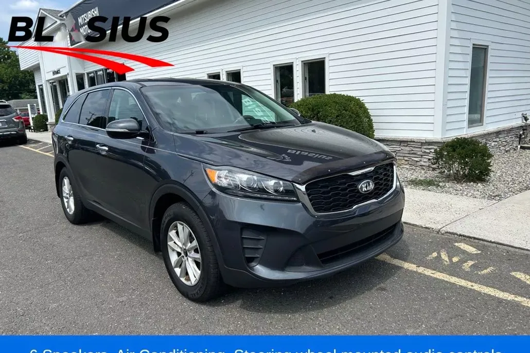 2019 Kia Sorento LX photo 1