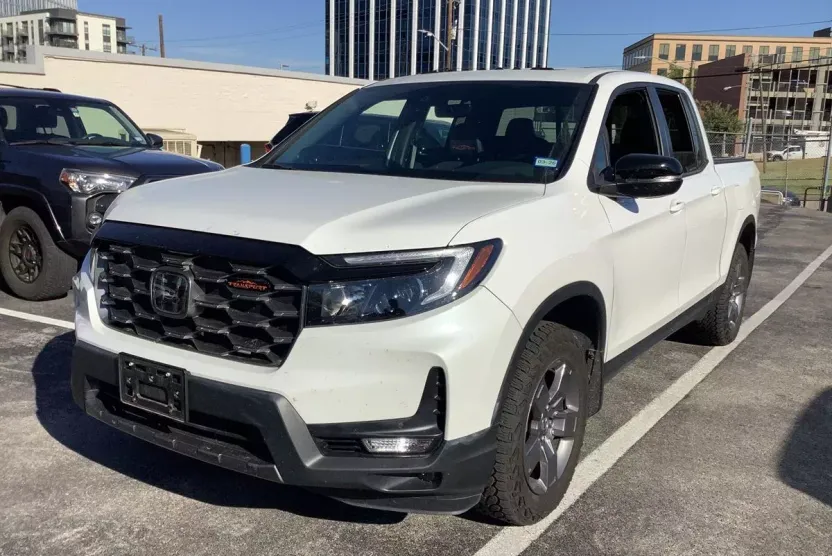 2024 Honda Ridgeline TrailSport photo 1