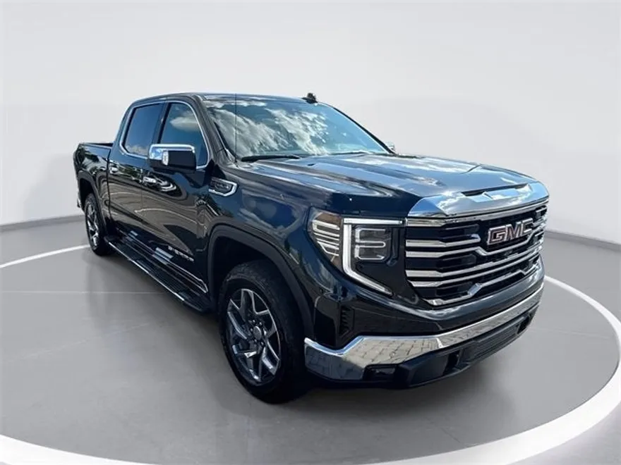 2026 Gmc Sierra 1500 SLT photo 1