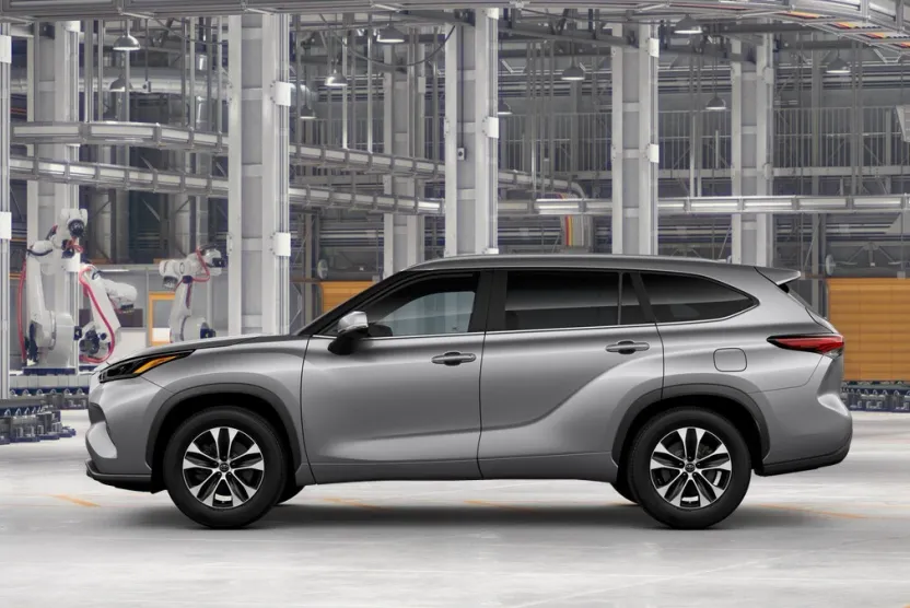 2025 Toyota Highlander XLE Limited photo 1