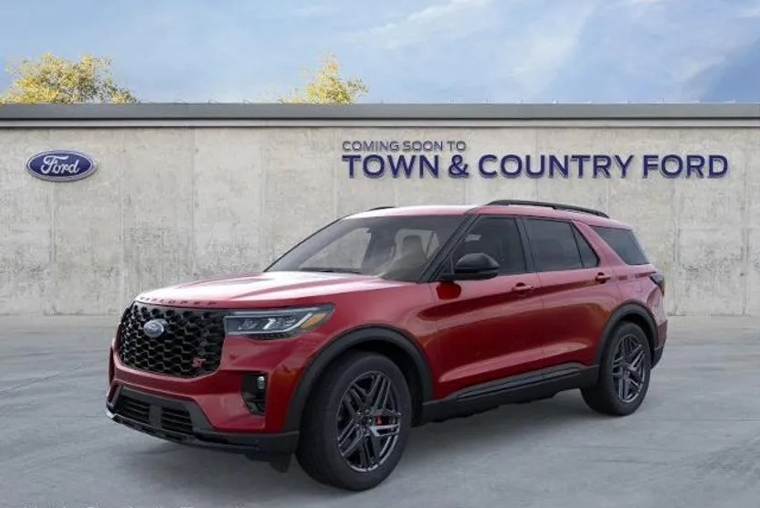2025 Ford Explorer ST photo 1