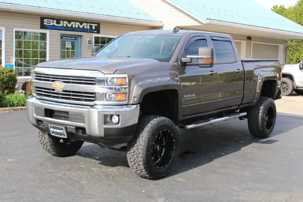 2015 Chevrolet Silverado 3500HD LT photo 1