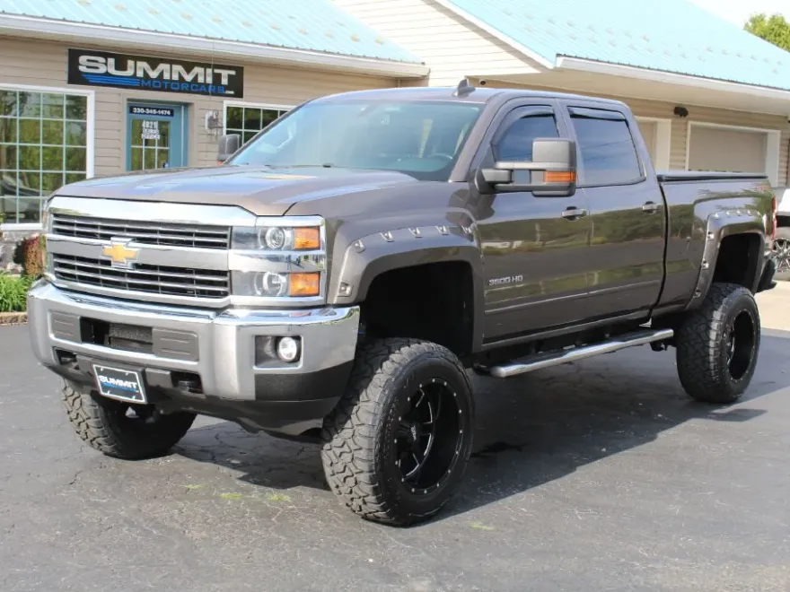 2015 Chevrolet Silverado 3500HD LT photo 1