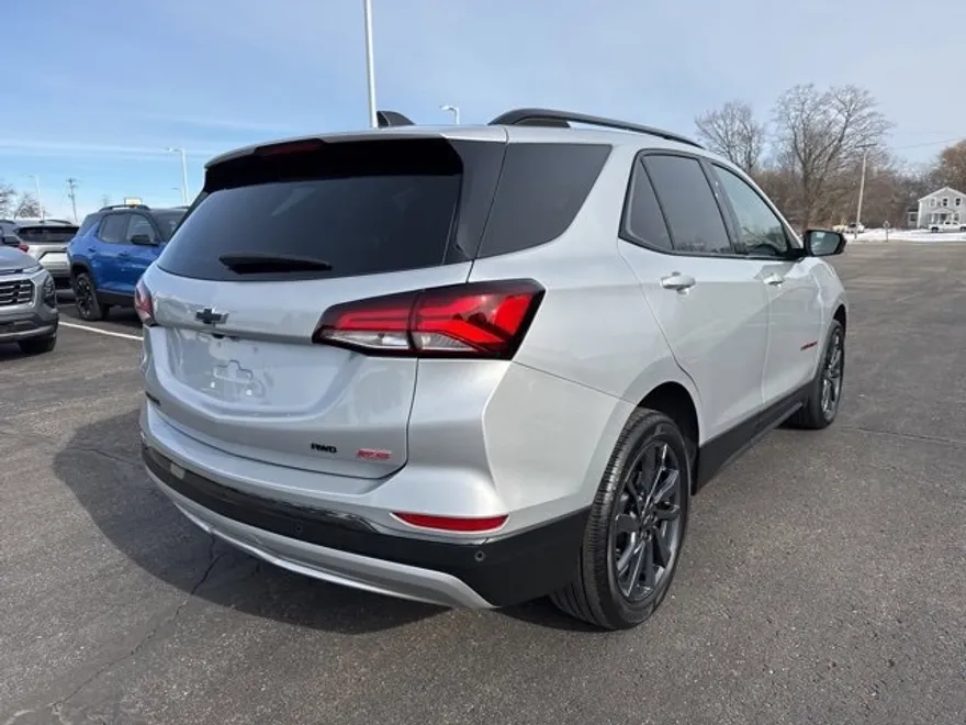 2022 Chevrolet Equinox RS photo 1