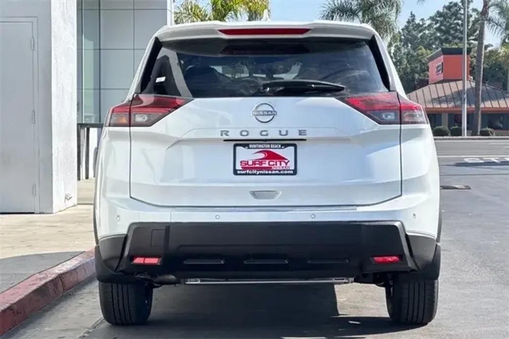 2025 Nissan Rogue SV photo 1