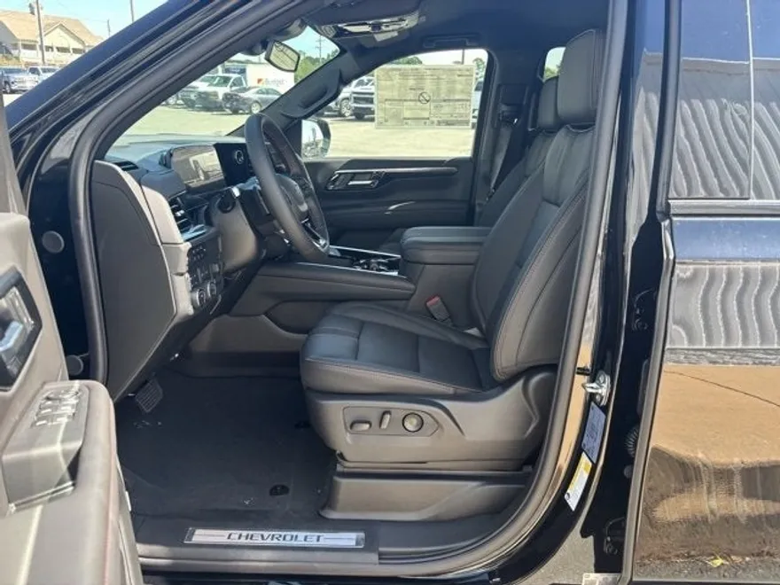 2026 Chevrolet Tahoe RST photo 1