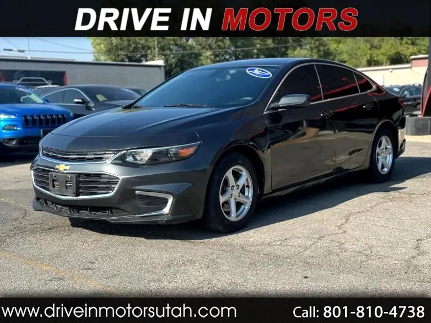 2017 Chevrolet Malibu LS photo 1