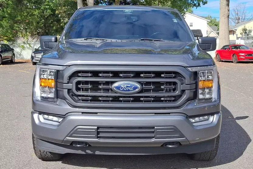 2022 Ford F-150 XLT photo 1