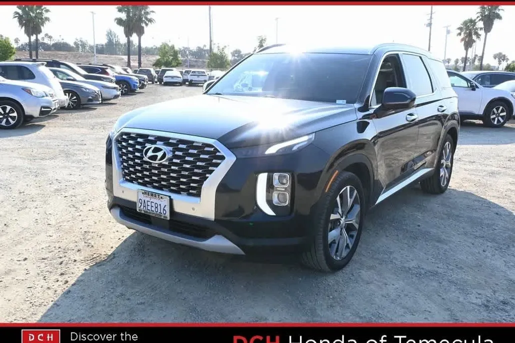 2020 Hyundai Palisade SEL photo 1