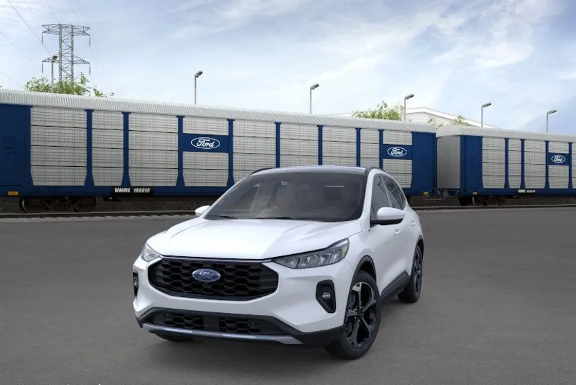 2025 Ford Escape Hybrid ST-Line Select photo 1