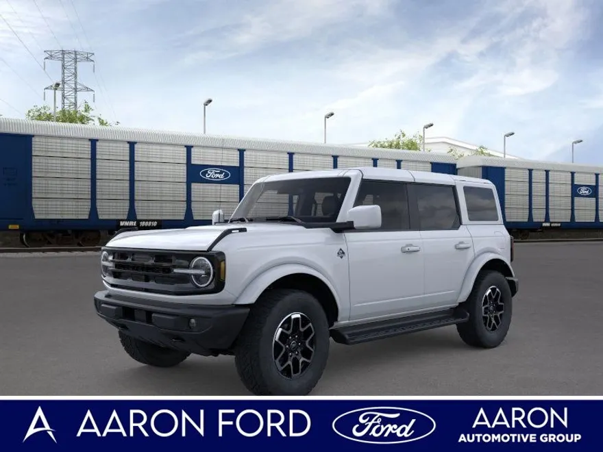 2025 Ford Bronco Outer Banks photo 1