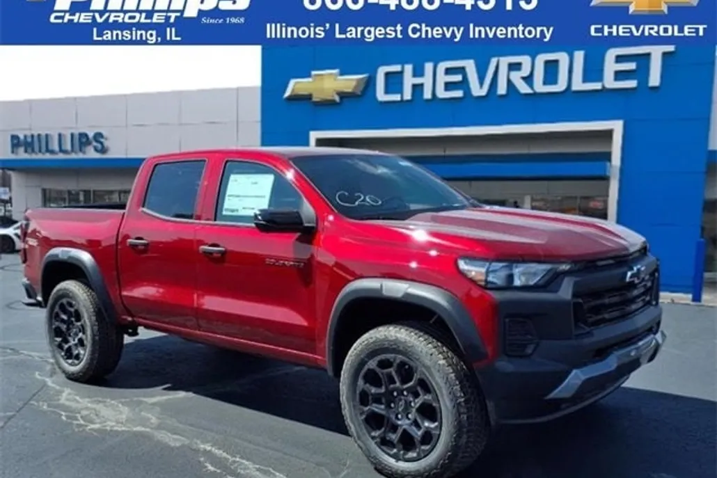 2026 Chevrolet Colorado Trail Boss photo 1