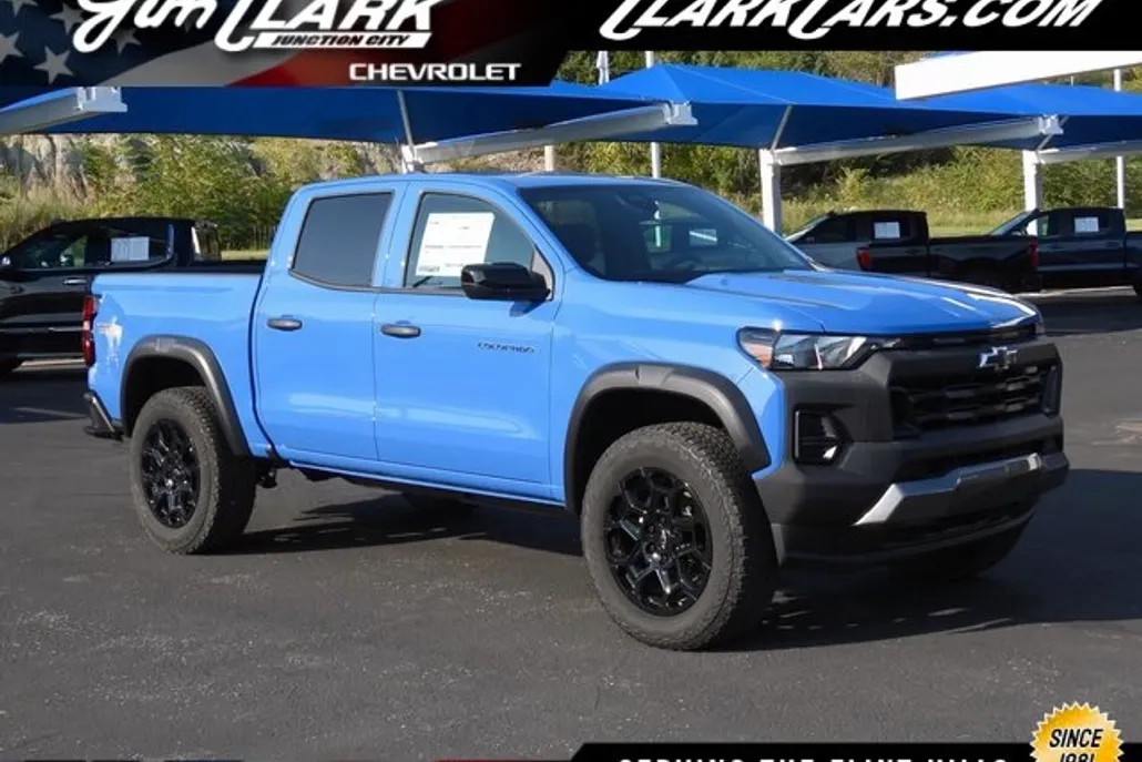 2026 Chevrolet Colorado Trail Boss photo 1
