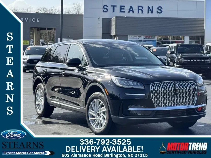 2023 Lincoln Corsair Standard photo 1