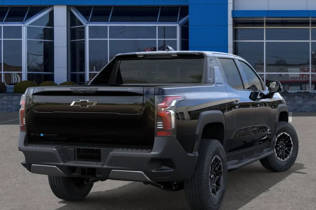 2026 Chevrolet Silverado EV Trail Boss photo 1