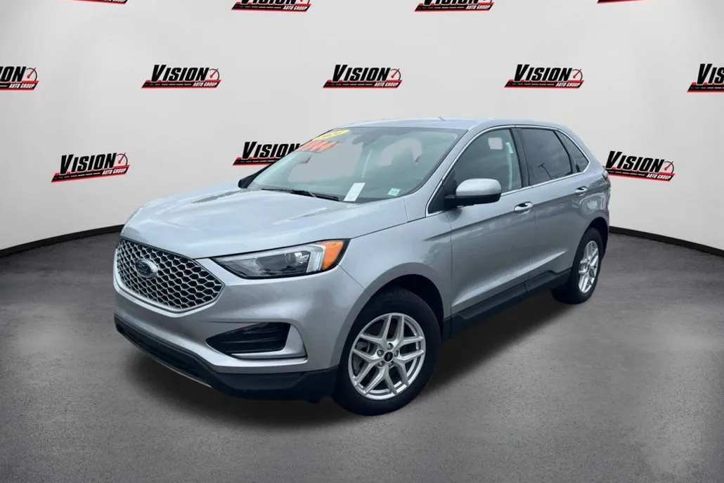 2024 Ford Edge SEL photo 1