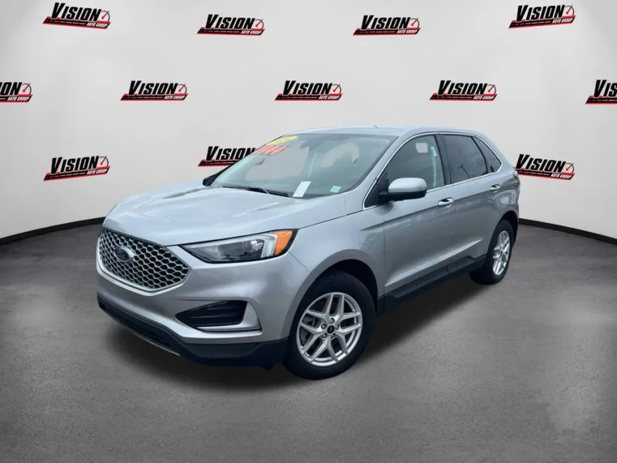 2024 Ford Edge SEL photo 1