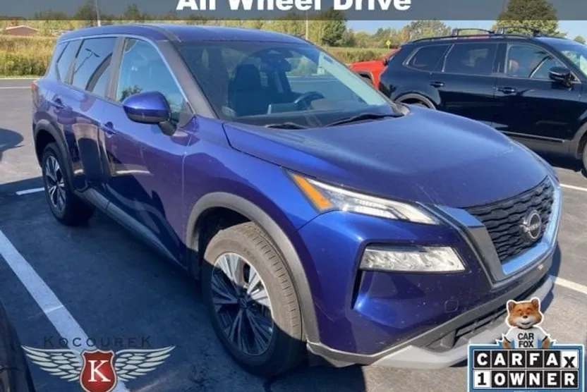 2023 Nissan Rogue SV photo 1