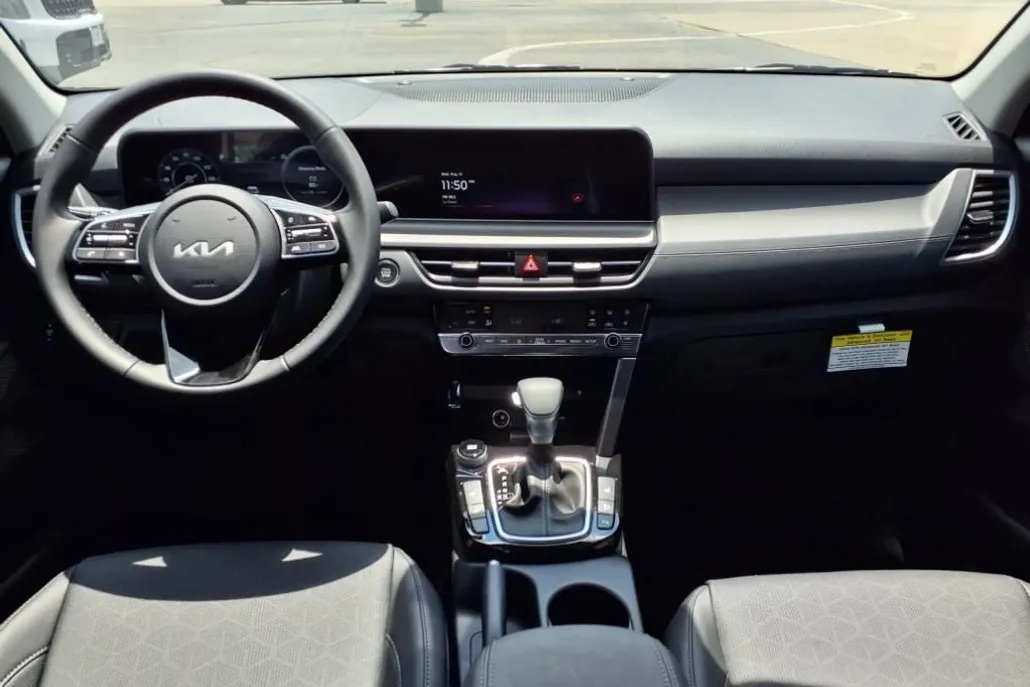 2026 Kia Seltos EX photo 1