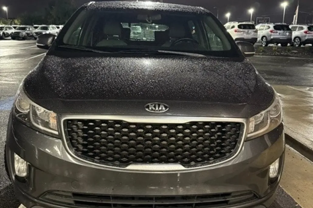 2015 Kia Sedona EX photo 1