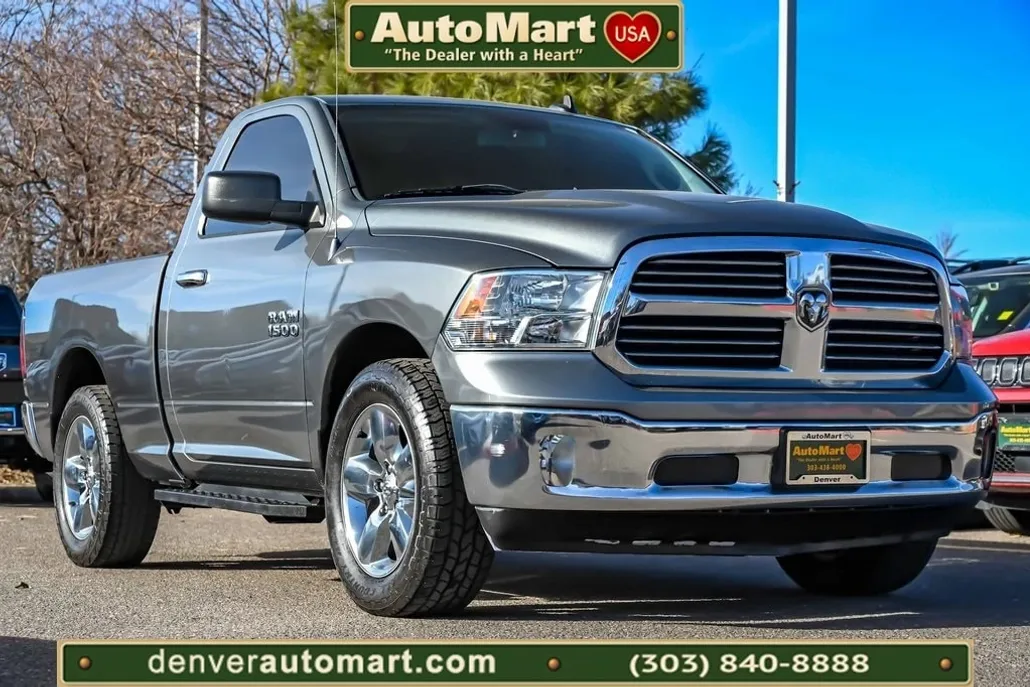 2013 Ram 1500 SLT photo 1