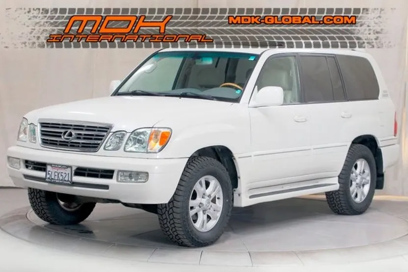 2005 Lexus LX 470 photo 1