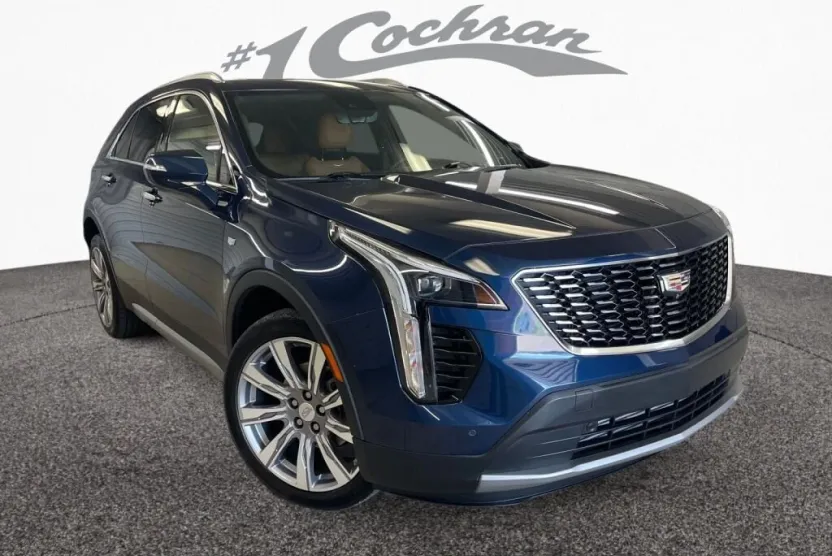 2022 Cadillac XT4 Premium Luxury photo 1