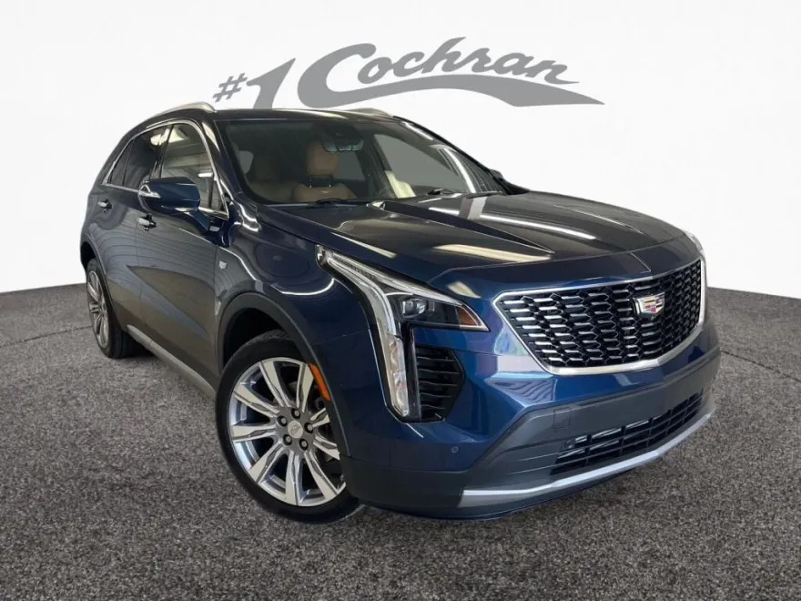 2022 Cadillac XT4 Premium Luxury photo 1