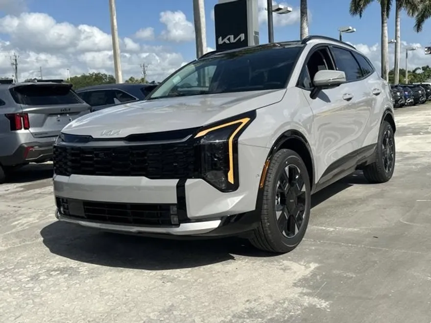 2026 Kia Sportage Hybrid photo 1
