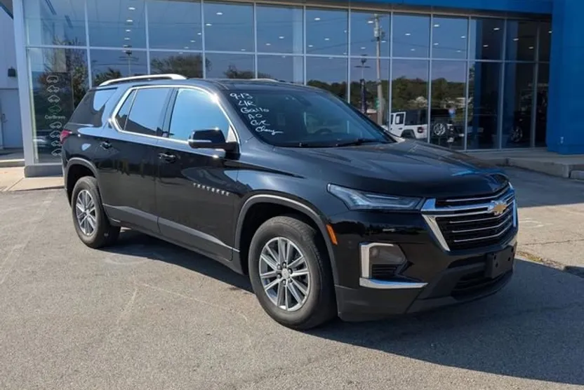 2023 Chevrolet Traverse photo 1