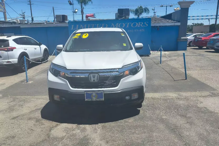 2020 Honda Ridgeline Sport photo 1