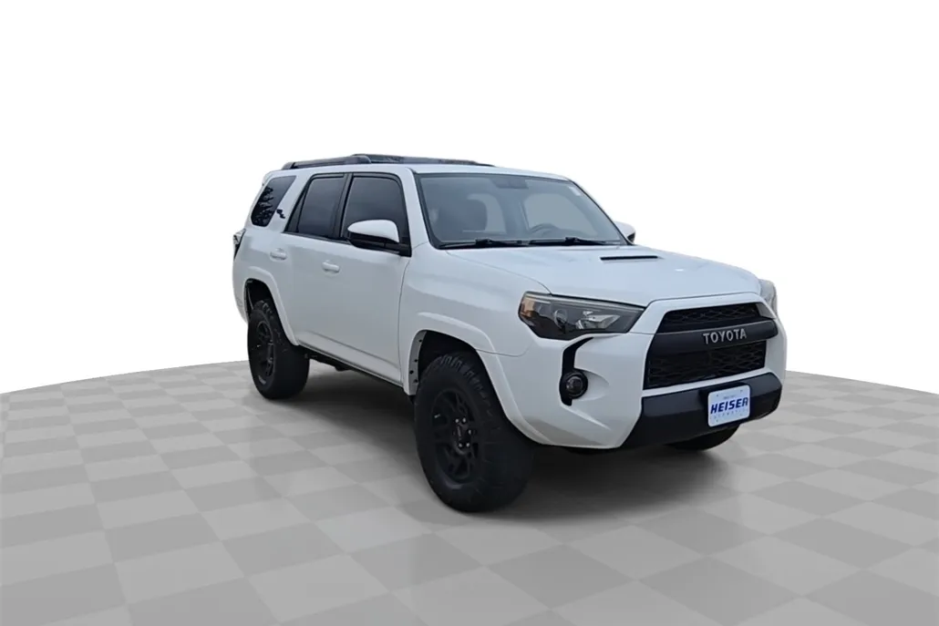2019 Toyota 4Runner TRD Off-Road photo 1