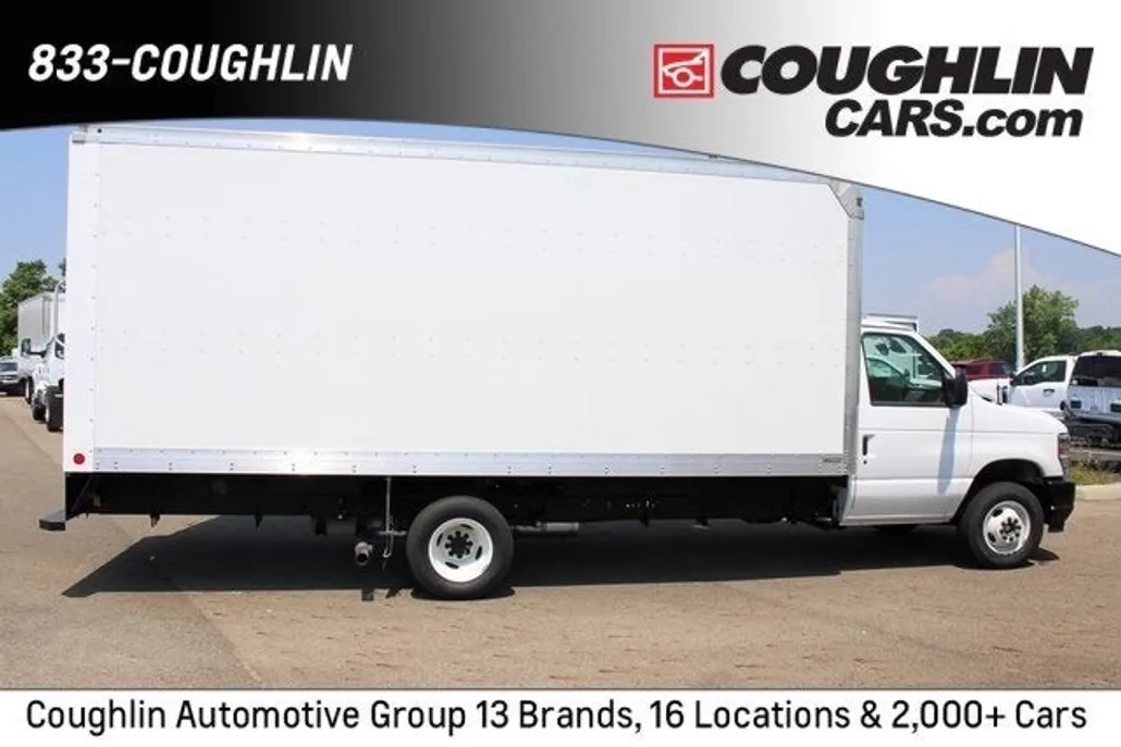 2025 Ford E-450 photo 1