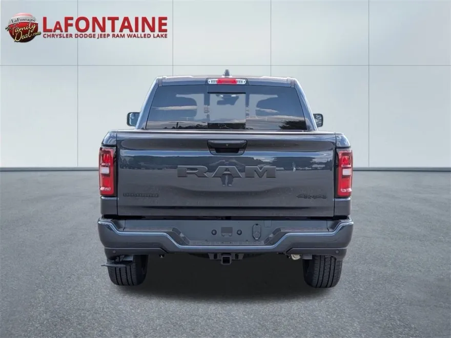 2025 Ram 1500 Big Horn photo 1