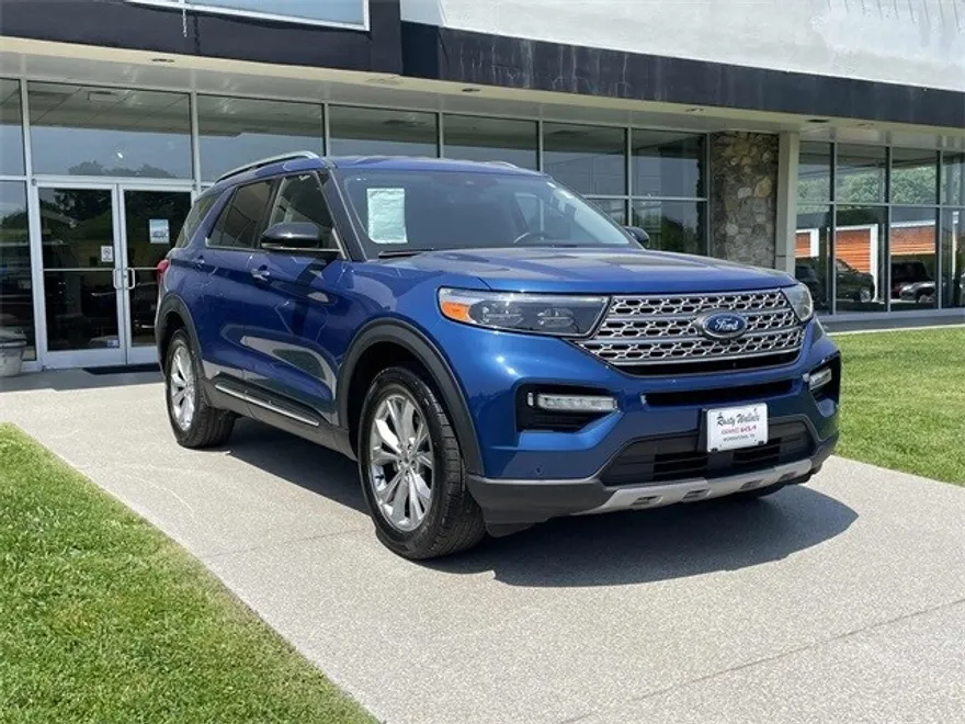 2023 Ford Explorer Limited photo 1