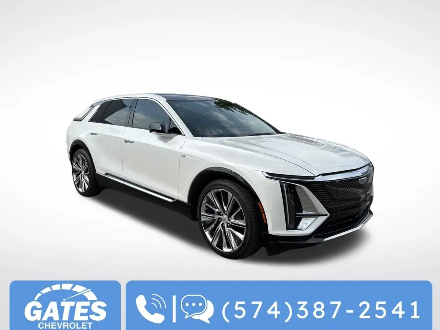 2024 Cadillac Lyriq Luxury photo 1