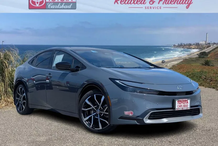 2024 Toyota Prius Prime SE photo 1