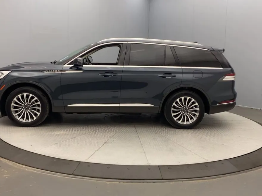 2024 Lincoln Aviator Reserve photo 1