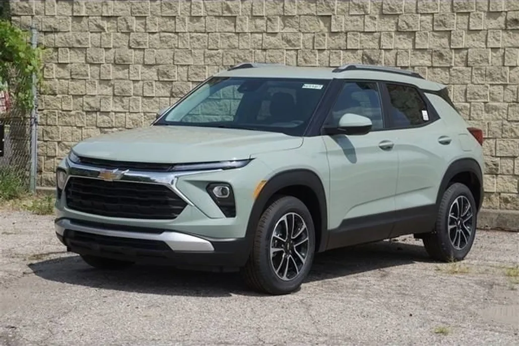 2026 Chevrolet Trailblazer LT photo 1